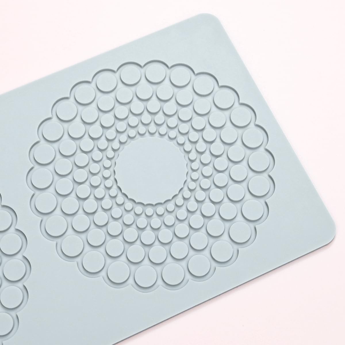 Tuke Hollow Round Circular Design Lace Mat Chocolate Fondant Mold DIY Sugar Craft Silicone Pad Cake Decorating Tools Kitchen Bakeware (D_ Round