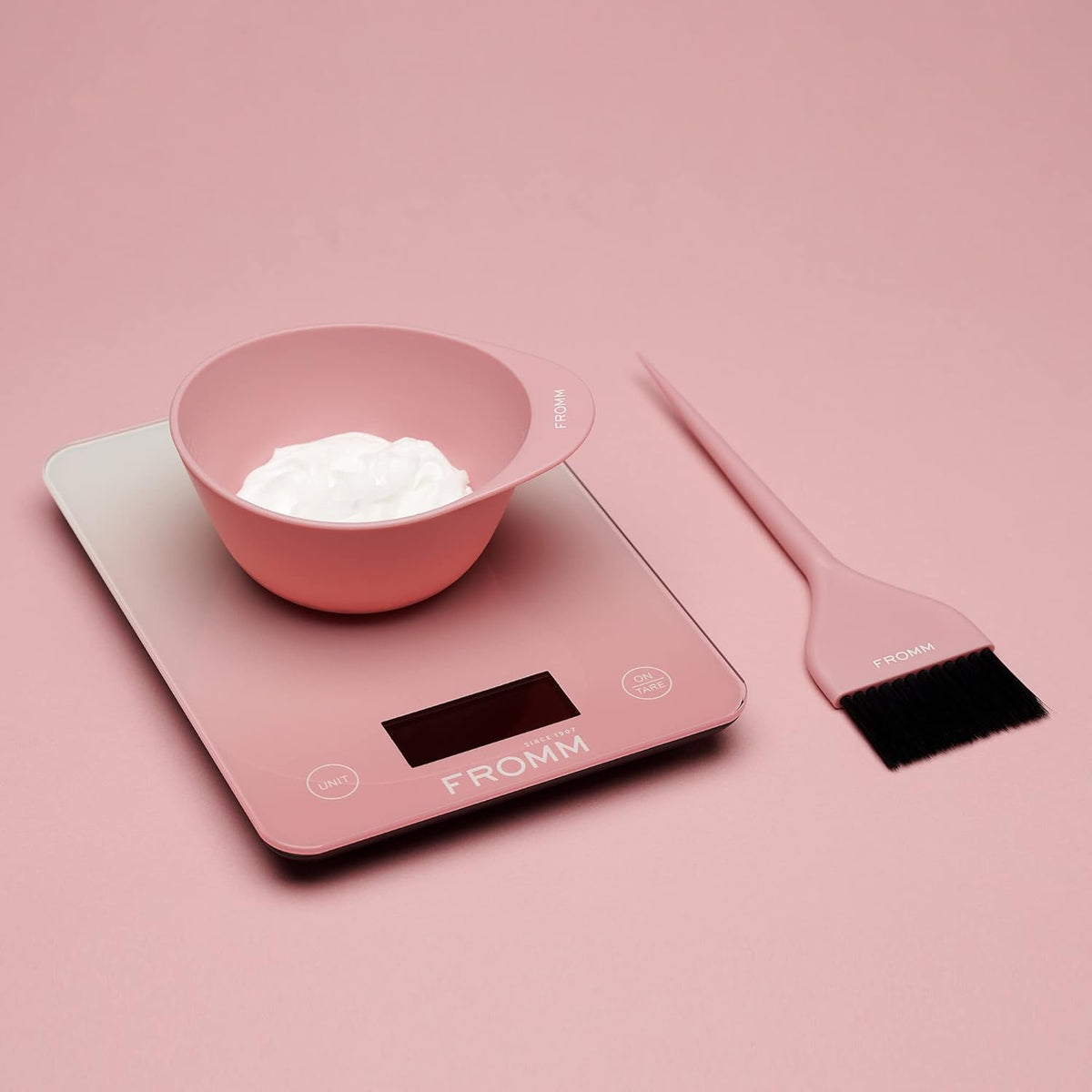 Fromm Color Studio Digital Scale for Measuring Hair Color, Developer, and Lightener, Multi-Purpose Kitchen Scale for Accurate Weighing, Cooking