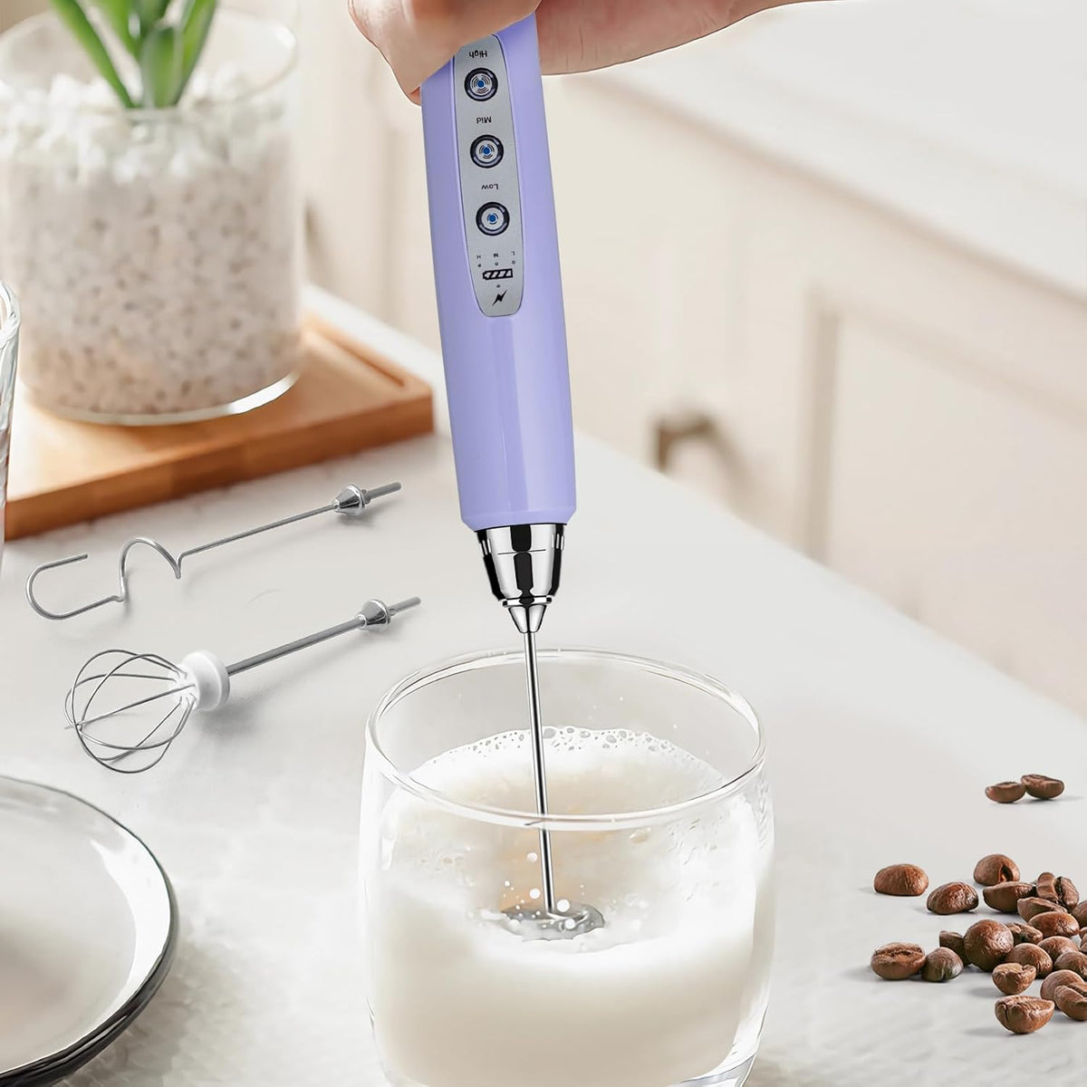 Milk Frother Handheld Rechargeable - Electric Whisk 3 Speed Adjustable, Coffee Frother Wand with 3 Stainless Whisks, Electric Foam Maker
