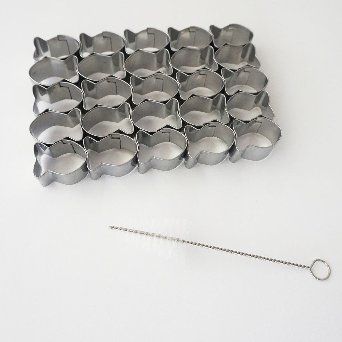 Goldfish Cracker Cutter, Stainless Steel Fish Cookie Cutters Shapes, DIY Mini Snack Crackers Mold 1 Inch, Fish-shaped Treats