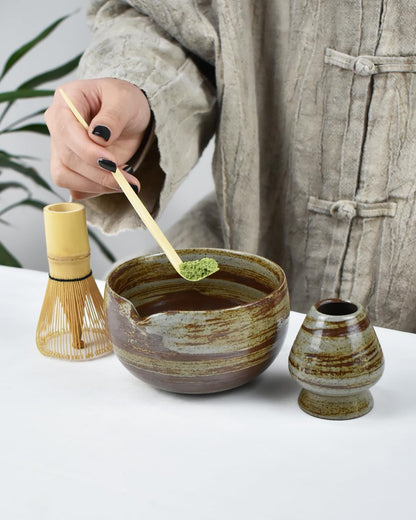 Artcome Premium Matcha Tea Set - 18.6oz Ceramic Bowl with Spout, Bamboo Whisk, Scoop, Whisk Holder & Brewing Guide - Durable & Elegant for Perfect Matcha Preparation