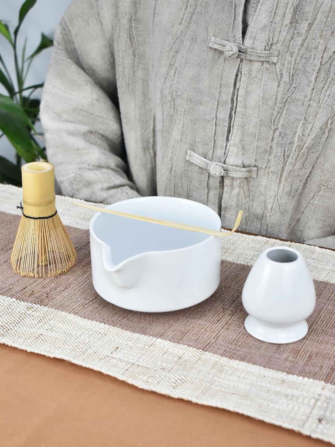 Artcome Premium Matcha Tool Set – Includes Matcha Bowl with Pouring Spout, Whisk, Whisk Holder, Tea Scoop & Matcha Manual - White