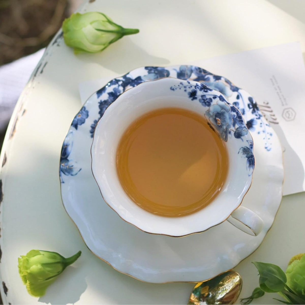 Bone China Tea Set for Adults, 13-Piece Blue and White Porcelain Tea Set for 4, Vintage Floral Tea Set With Teapot and Teaspoons