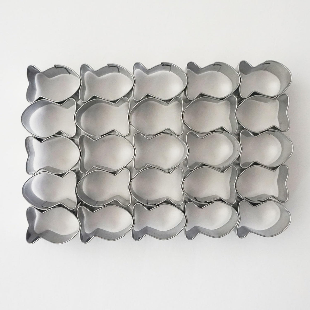 Goldfish Cracker Cutter, Stainless Steel Fish Cookie Cutters Shapes, DIY Mini Snack Crackers Mold 1 Inch, Fish-shaped Treats