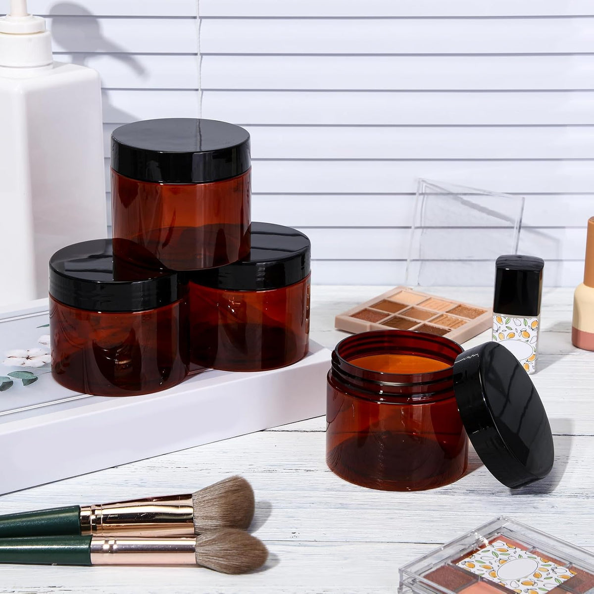 Patelai 4 Pieces Round Wide-mouth Leak Proof Plastic Container Jars with Lids for Travel Storage Makeup Beauty Products Face Creams Oils Salves Ointments DIY Making(6 Ounce,Amber)