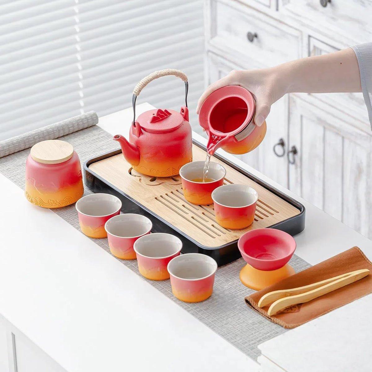 ICHAG Chinese Tea Set, Japanese Tea Sets for Adults, 15-Piece Porcelain Gongfu Tea Set with Tea Pet & Tea Tray, Japanese Teapot Set, Travel Tea Party Set, for Home/Office/Outdoor/Gifts (Red)