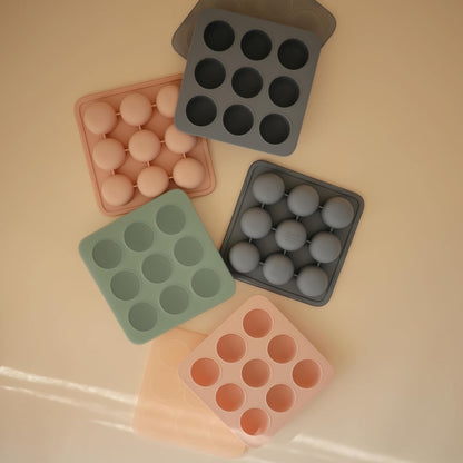 mushie Silicone Baby Food Freezer Tray with Lid, 9 Cups x 1.5oz, BPA Free Storage Container (Cambridge Blue)