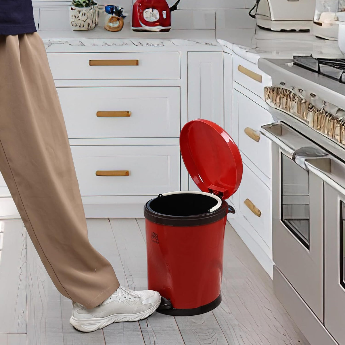 Round Trash Can with Soft-Close Foot Pedal, 2 Gallon Waste Bin with Lid, Bathroom Step Waste Can, Red