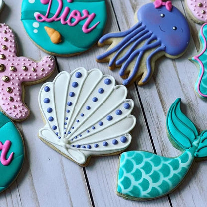 Cookie Stencils for Royal Icing Cookies Sugar Cookie, 16 Pcs 6x6in Reusable Plastic Biscuit Cake Stencils with Checkered Star Heart Dog Paw Shapes
