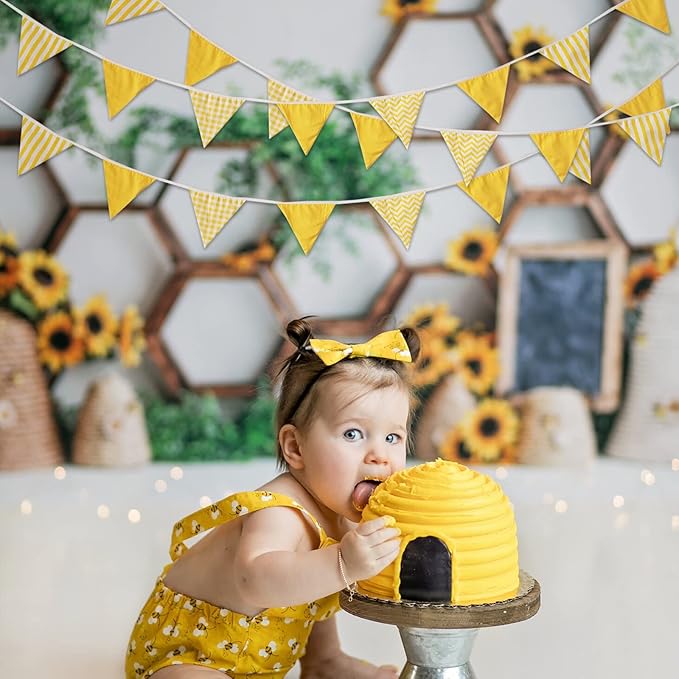 Zwiebeco 32Ft Yellow White Plaid Stripe Wavy Fabric Bunting Banner Triangle Flags Cotton Garland Pennant for Birthday Wedding Baby Shower Tea Party Classroom Nursery Home Outdoor Garden Decorations