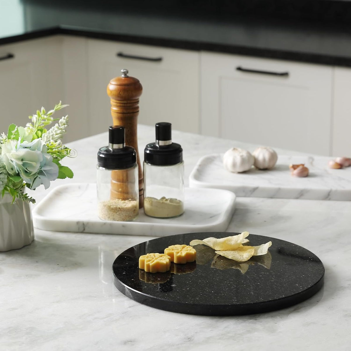 Koville Indian Natural Marble Cutting Board for Kitchen, 11inch Round Hand Crafted Marble Slab for Cheese, Charcuterie, Pastry Board - Wedding Gift