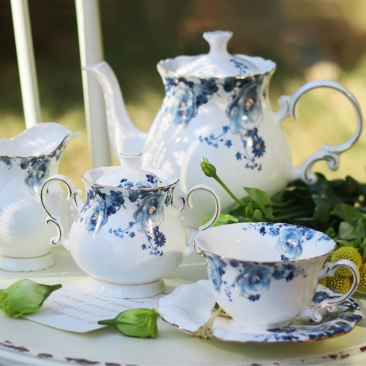 Bone China Tea Set for Adults, 13-Piece Blue and White Porcelain Tea Set for 4, Vintage Floral Tea Set With Teapot and Teaspoons