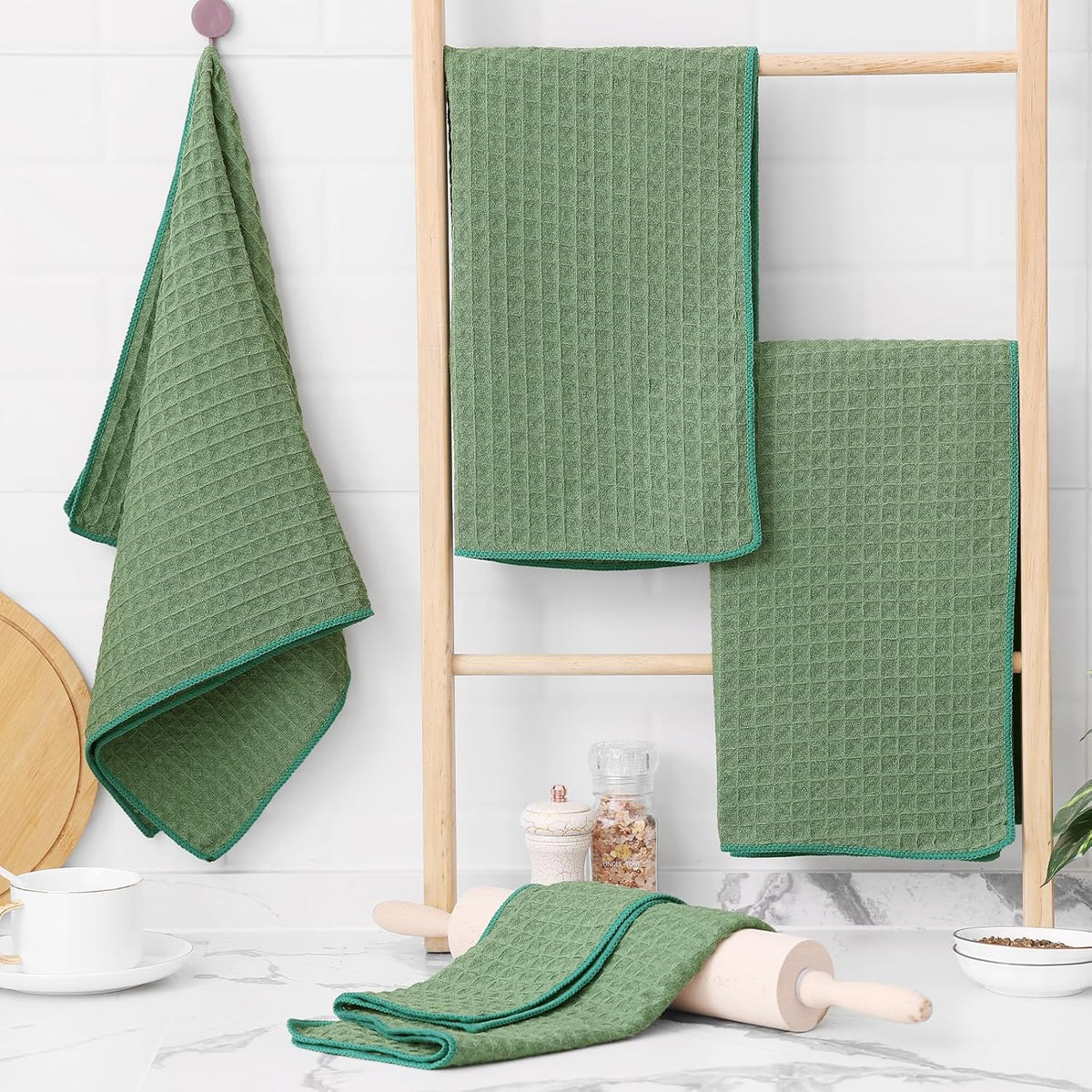 Homaxy Microfiber Waffle Weave Kitchen Towels, 16 x 28 Inch Ultra Absorbent and Solid Color Dish Towels, 4 Pack, Grass Green