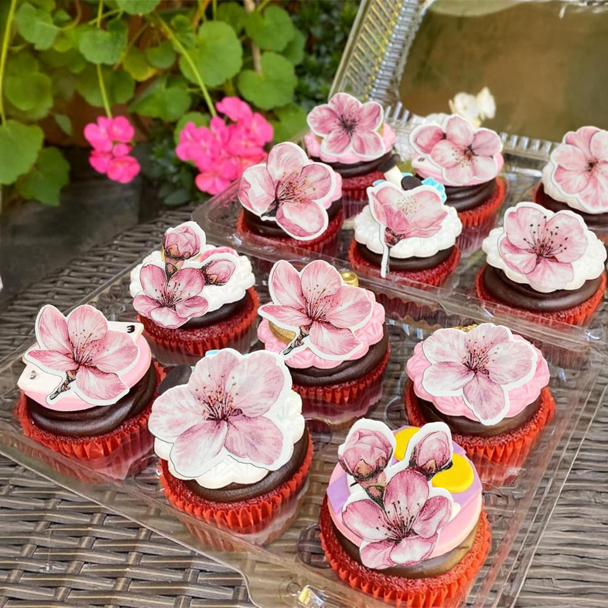 Ephlyn 50Pcs Edible Flowers Cake Topper Cupcake Toppers Wedding Themed Party Baby Shower Birthday Party Cupcake Picks Anniversary Party Decorations Supplies Pink