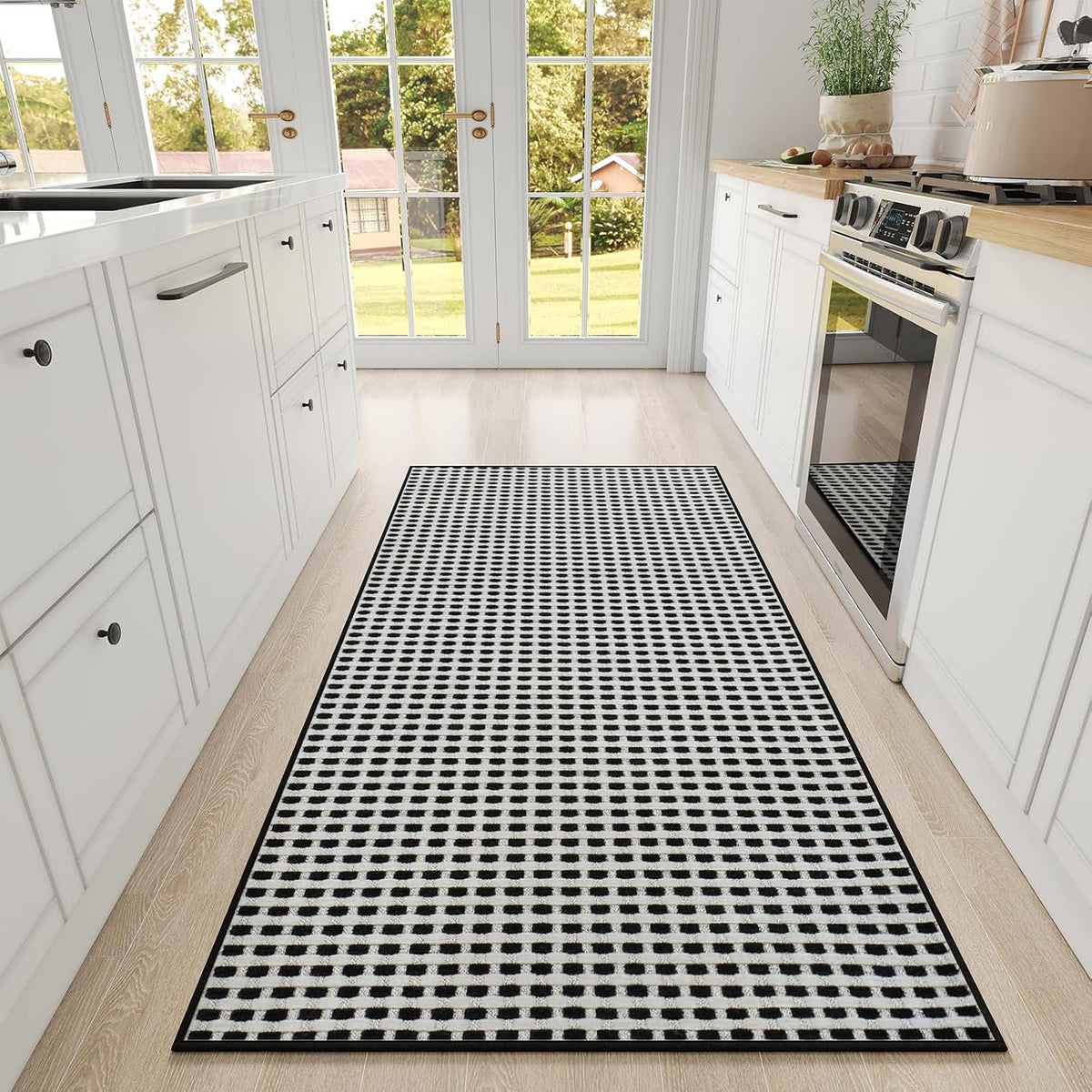 Large Kitchen Runner Rugs Long Kitchen Mat Non Slip Washable, Super Absorbent Soft Chenille Braided Kitchen Mats for Floor, Rubber Backing Kitchen Sink Standing Mat, Easy Clean, Black 36"x71"