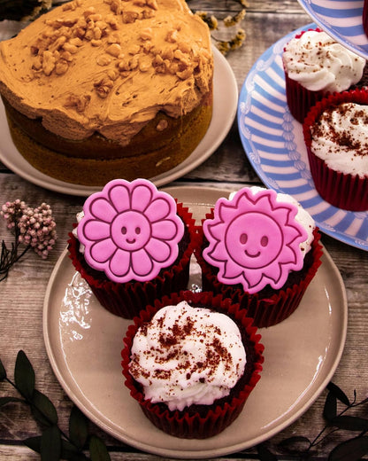 Bakerlogy Happy Days - Mini 2" Cookie Cutter & Stamp Set - Happy Daisy & Happy Sun Design for Easter, Summer & Spring Cookies
