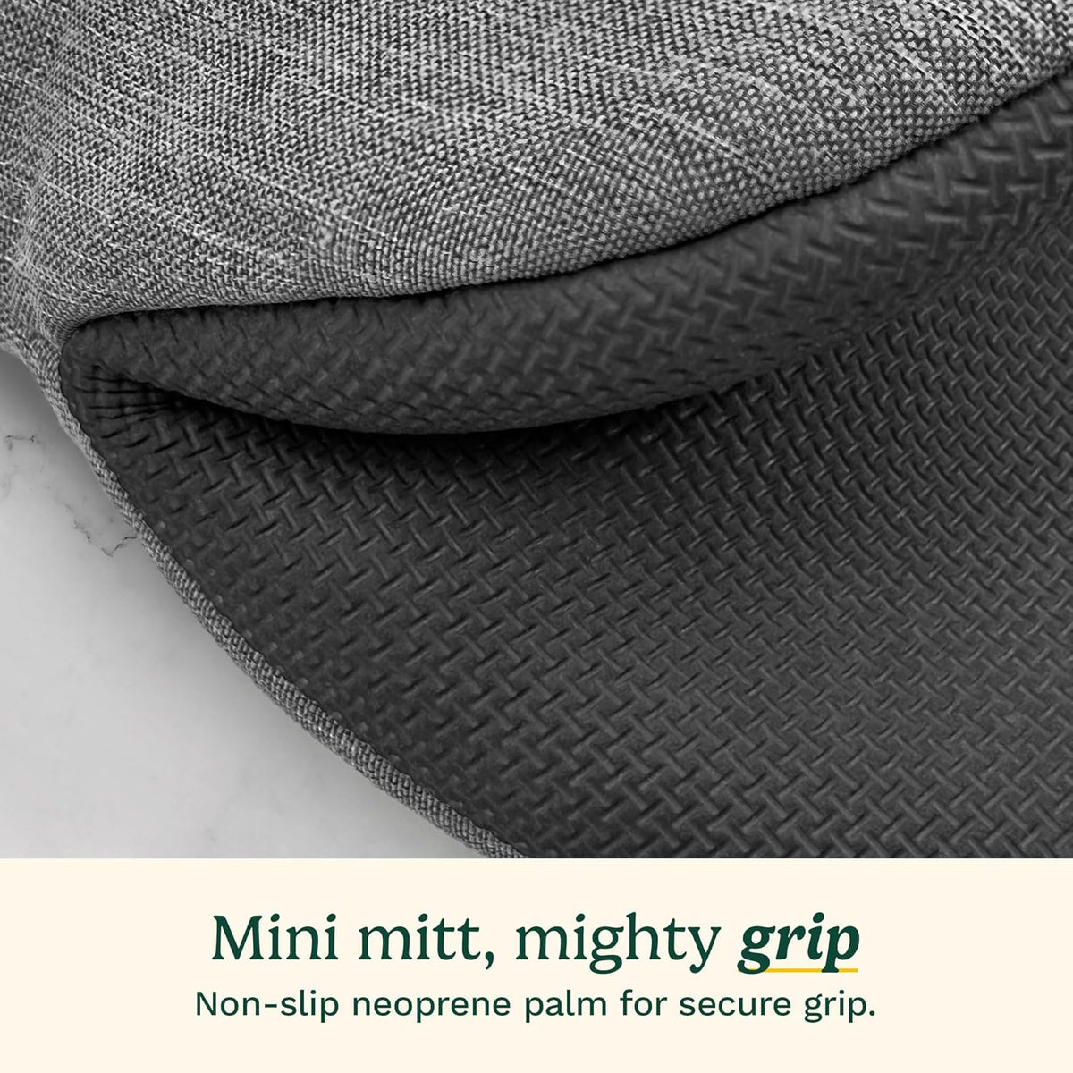 Cuisinart Mini Oven Mitts – 5.5” x 7” Heat-Resistant Kitchen Mitts for Oven with Non-Slip Neoprene Palm, Cotton Filling, and Fabric Loop
