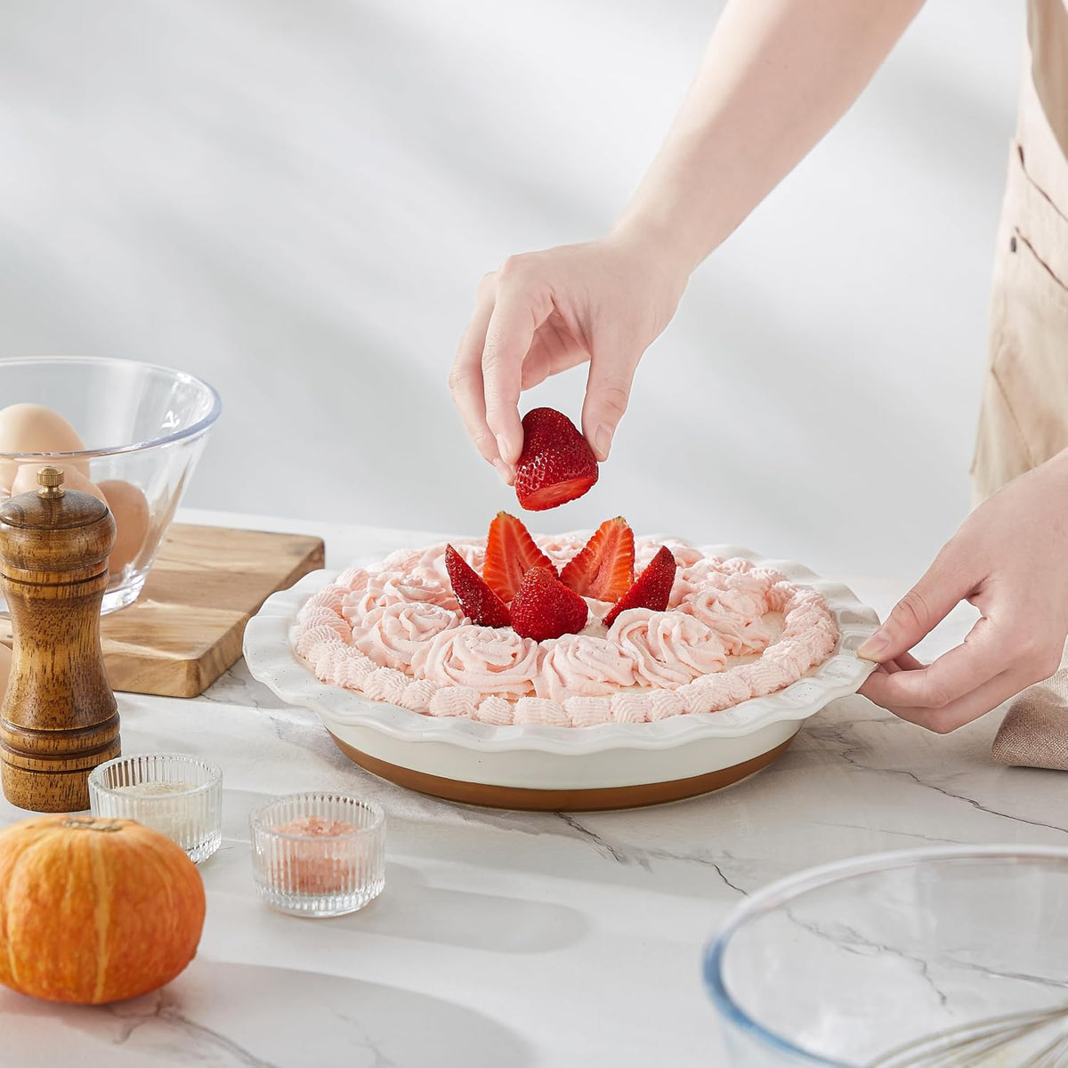 MALACASA Ceramic Pie Pan for Baking - 9 inch Pie Plate, Quiche Baking Dish