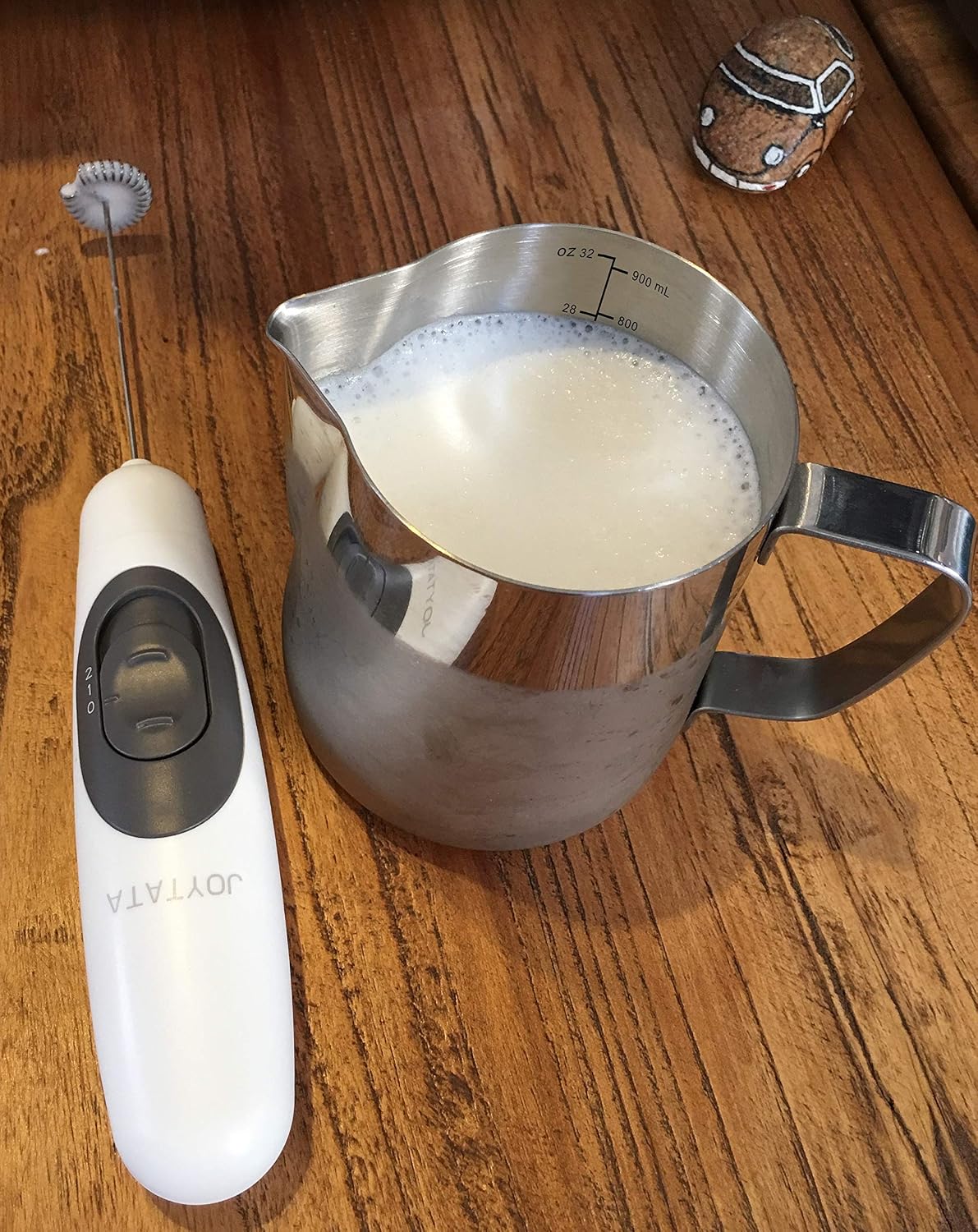 Frothing Pitcher 32oz Stainless Steel Cup with Double Measurement Scale Perfect for Latte Art Milk Frother Cup 32oz SUS304 Stainless Steel Milk FrotherPitcher Steaming Pitcher 900ML