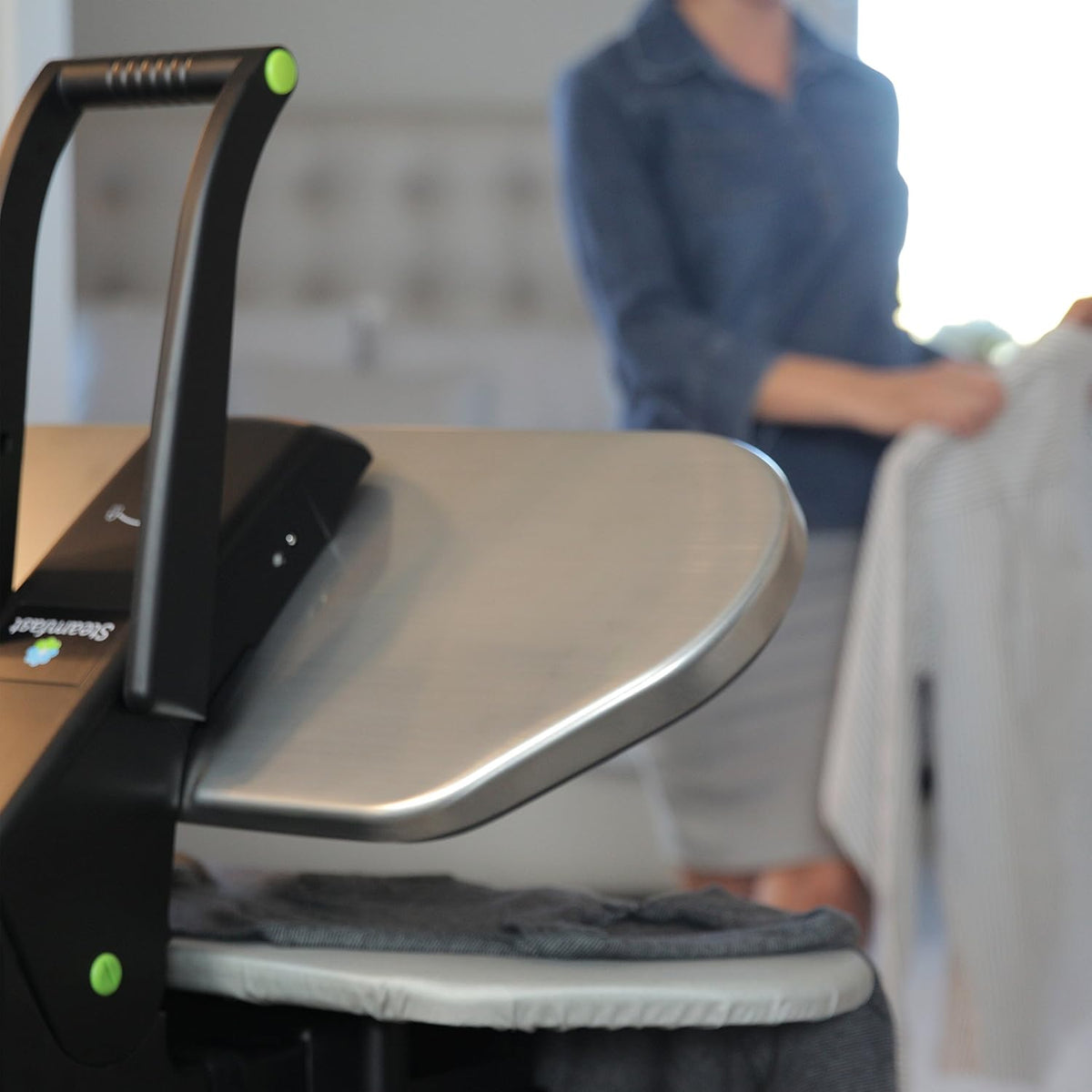 Steamfast SF-680 Digital Steam Press with Multiple Fabric Settings and Steam Burst Function,Stainless/Black