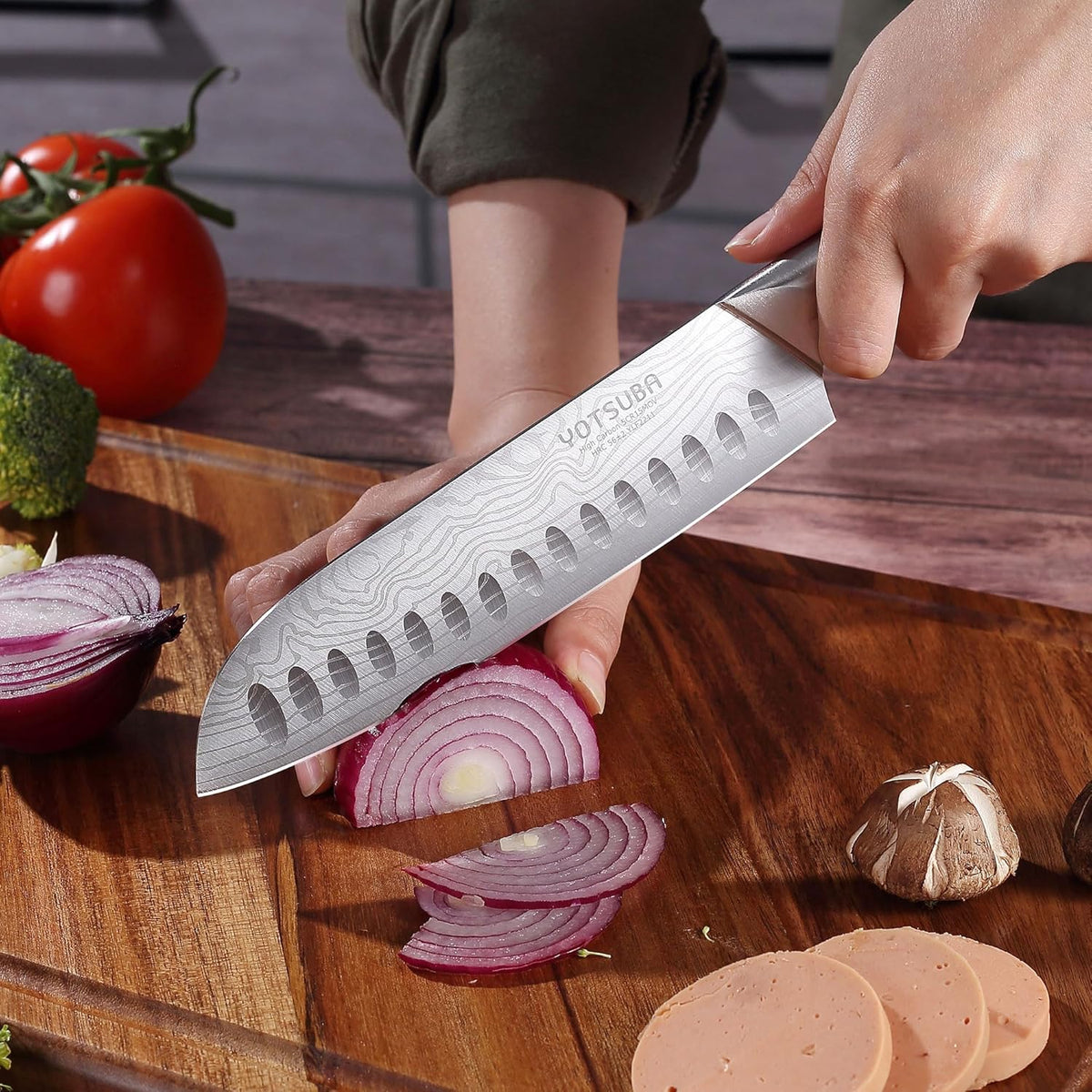 Yotsuba Santoku Knife, 7 Inch Kitchen Knife, Sharp Japanese Knife with Wooden Handle, Forged High Carbon German Stainless Steel